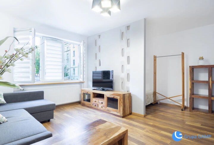 Kawalerka | 41 m2 | Osobna kuchnia | Salwator