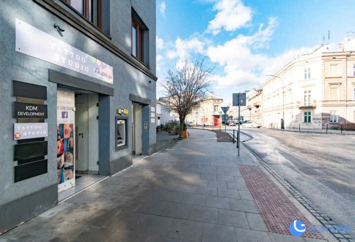 Po remoncie|parterowy lokal|witryna|Limanowskiego