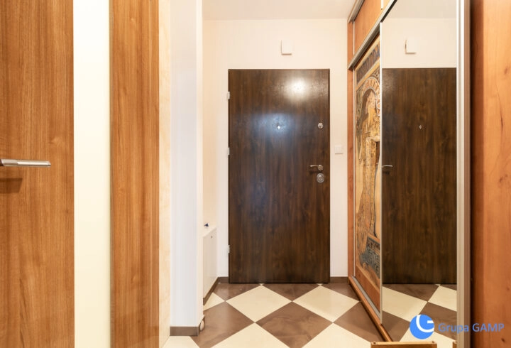 Klimatyczne | 2pok | ogródek | garaż | 38 m2