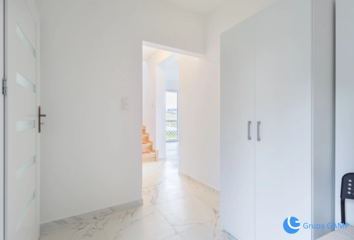3 niezależne pokoje + salon | 136 m2 | Dom Bibice