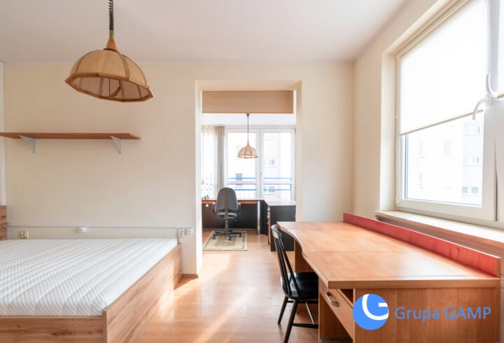 60m2, balkon, garderoba, studio*Białoprądnicka