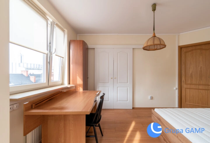60m2, balkon, garderoba, studio*Białoprądnicka