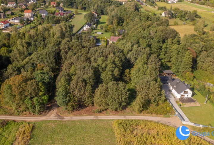 Budowalne 11ar wśród starodrzewu *Zagacie* Czernichów
