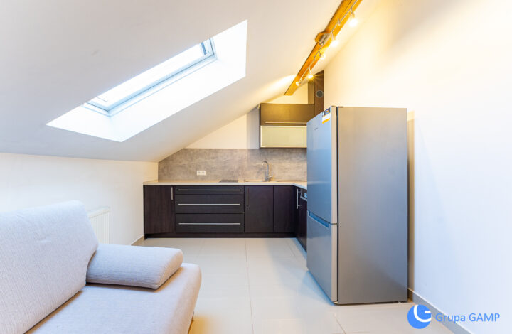 Studio z oddzielną kuchnią34m2*Mistrzejowice*klima