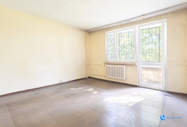 3 pok. 47.4m2 | MPEC, oddzielna kuchnia, loggia, piwnica| Wiślicka