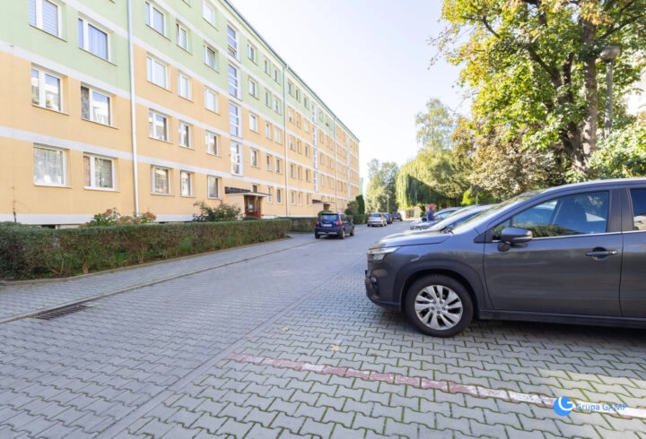 3 pok. 47.4m2 | MPEC, oddzielna kuchnia, loggia, piwnica| Wiślicka