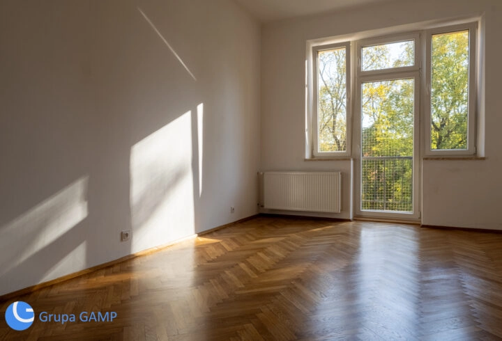 3 pokoje do aranżacji w modernistycznej kamienicy