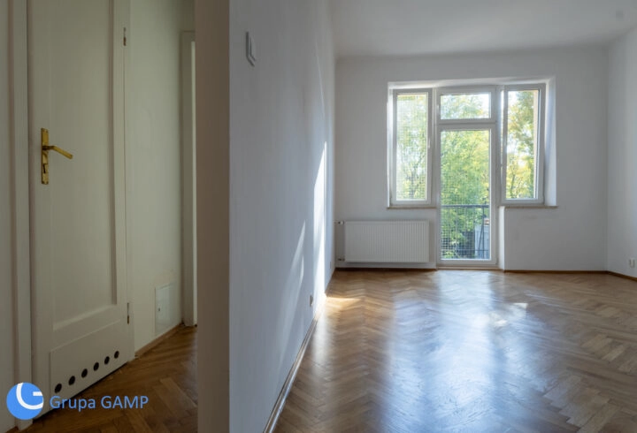 3 pokoje do aranżacji w modernistycznej kamienicy